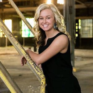 Meet your Posher, Abby